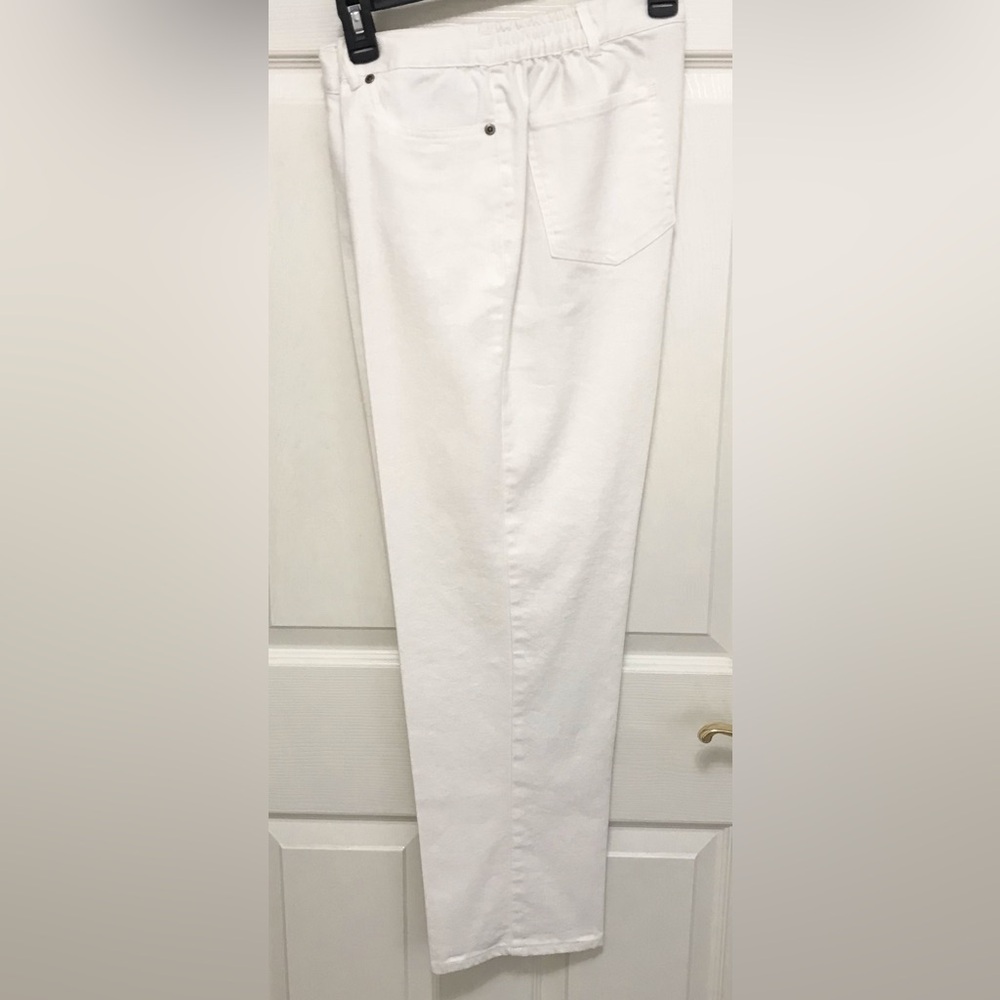 Ruby Rd. White Jeans - Picture 9 of 12